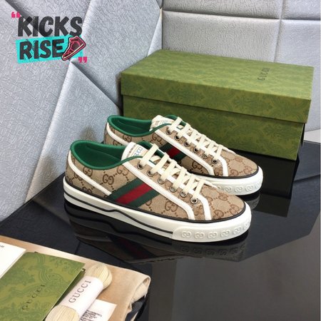 GUCCI TENNIS 1977 GG CANVAS SNEAKER - GC210