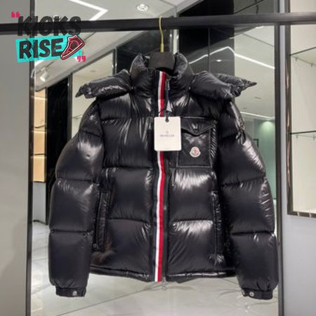 Moncler Montbeliard Short Down Jacket Black