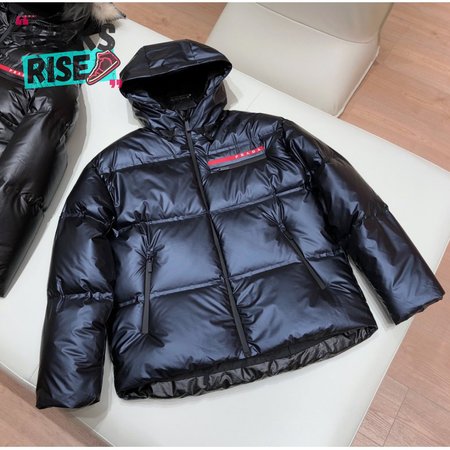 Prada 20SS Down Jacket MC330201