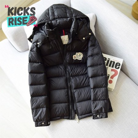 Moncler Down Jacket MC330037