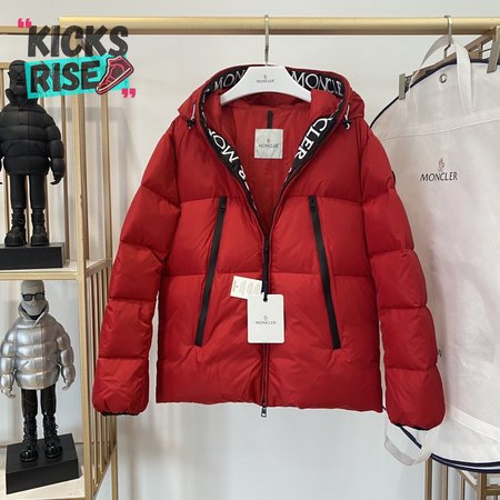 Moncler Down Jacket MC330067