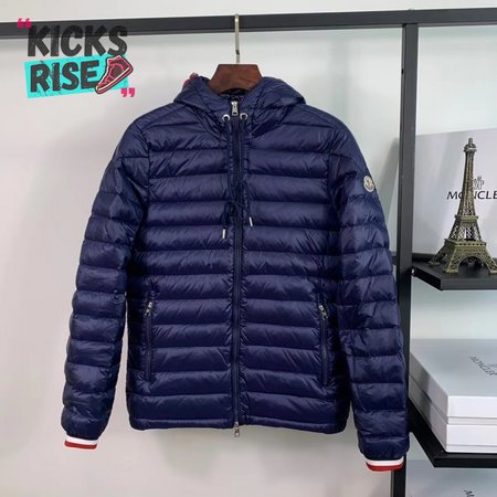 Moncler 2020 Down Jacket MC330052